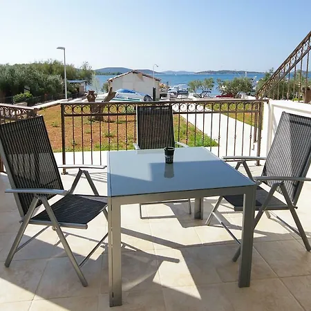 Lucich White House Appartement