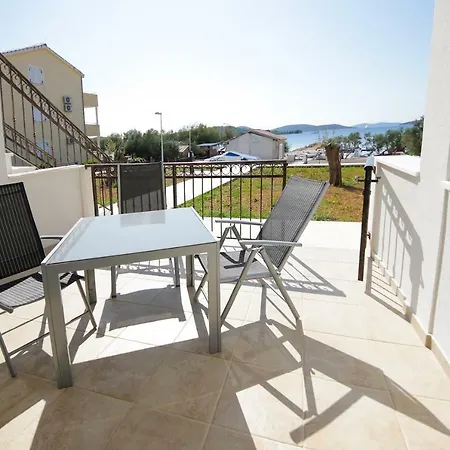 Appartement Lucich White House Srima