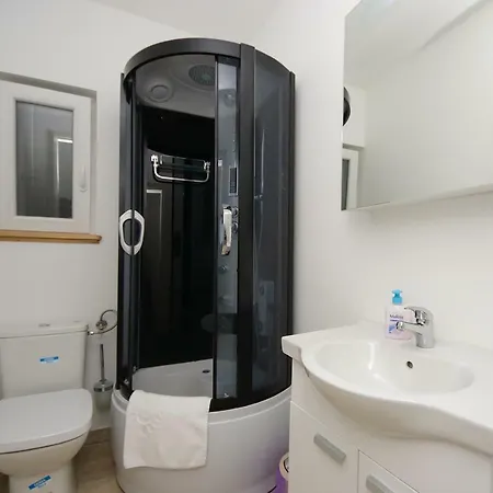 Lucich White House Appartement *