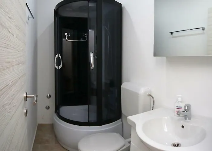 Lucich White House Apartamento Srima